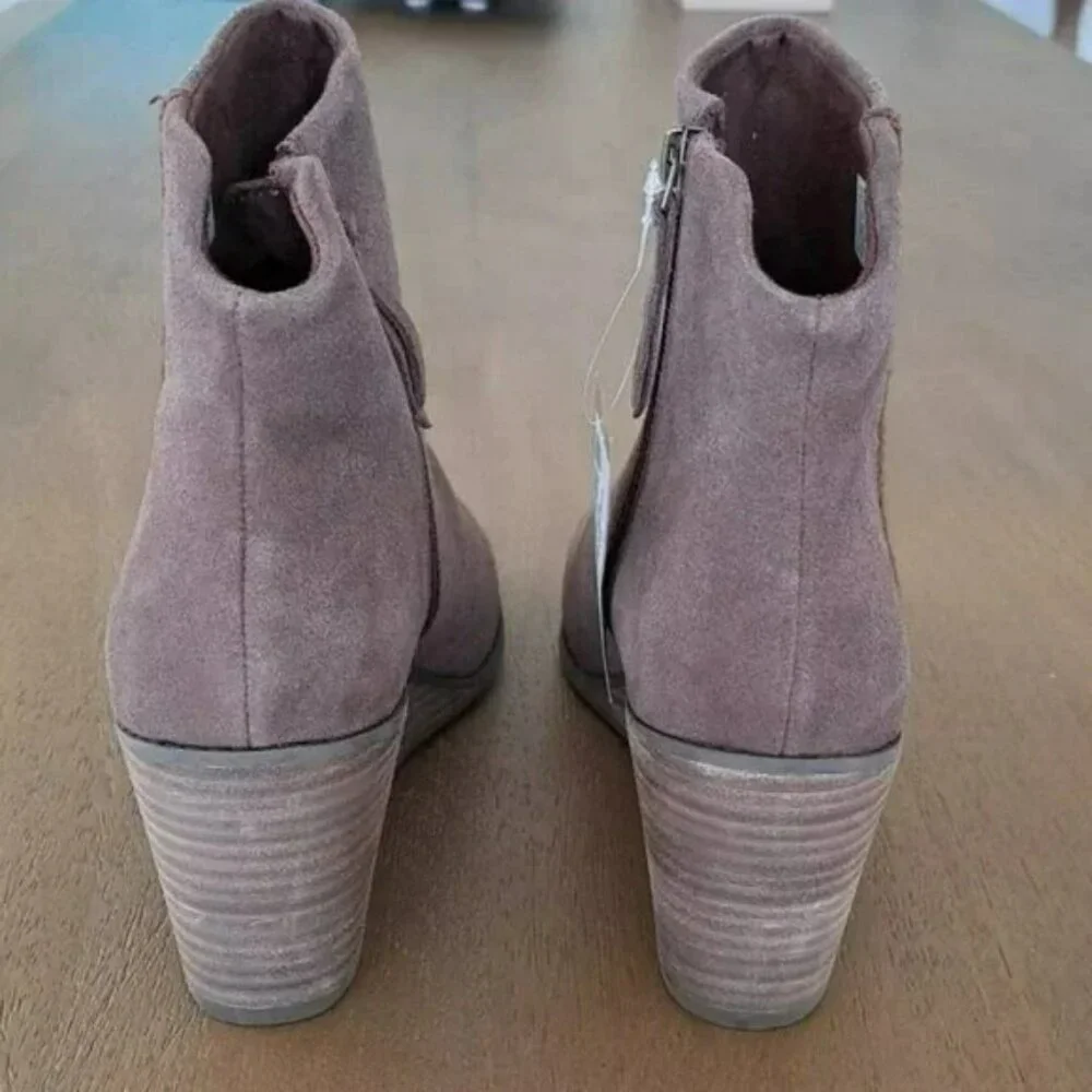 toms joanna